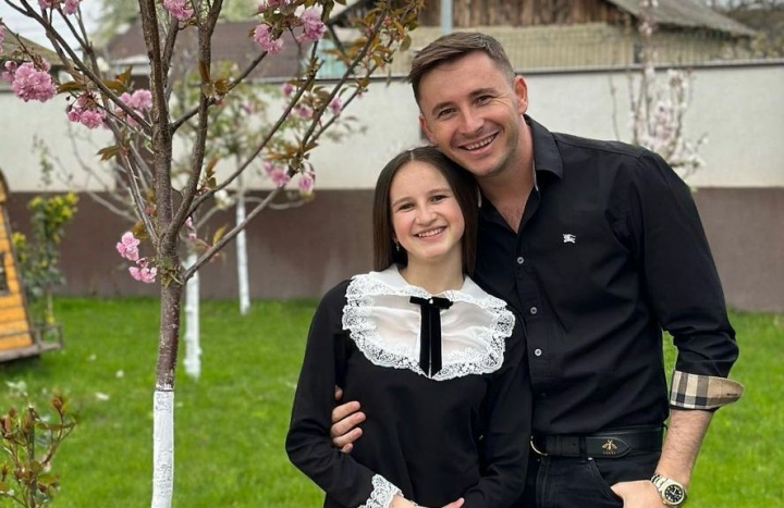 Sarbatoare mare in familia actorului Emilian Cretu. Nepotica lui este omagiata! Vezi de ce surprize a avut parte Lavinia - FOTO/VIDEO Sarbatoare mare in familia actorului Emilian Cretu. Nepotica lui este omagiata! Vezi de ce surprize a avut parte Lavinia - FOTO/VIDEO