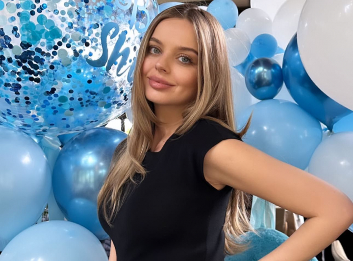 Prietenele i-au organizat o petrecere-surpriza! Anastasia Fotachi s-a bucurat de Baby Shower - VIDEO Prietenele i-au organizat o petrecere-surpriza! Anastasia Fotachi s-a bucurat de Baby Shower - VIDEO
