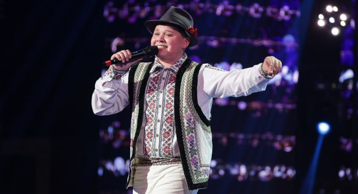 Oleg Spinu - tot mai aproape de succes! Afla cum a decis artistul sa participe la Romanii au Talent, dar si ce va interpreta in marea finala: „Eu nu cant doar populara, cant si...” - VIDEO Oleg Spinu - tot mai aproape de succes! Afla cum a decis artistul sa participe la Romanii au Talent, dar si ce va interpreta in marea finala: „Eu nu cant doar populara, cant si...” - VIDEO