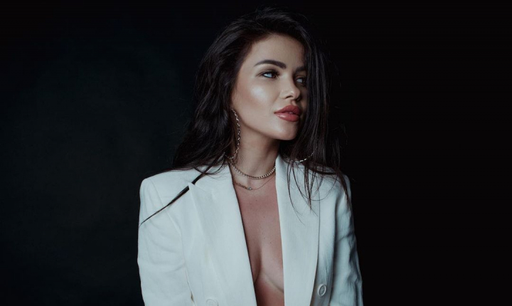 Maxian Tatiana - tinta unor comentarii dure! Vezi ce raspunde bloggerita pe pagina sa de Instagram - FOTO Maxian Tatiana - tinta unor comentarii dure! Vezi ce raspunde bloggerita pe pagina sa de Instagram - FOTO