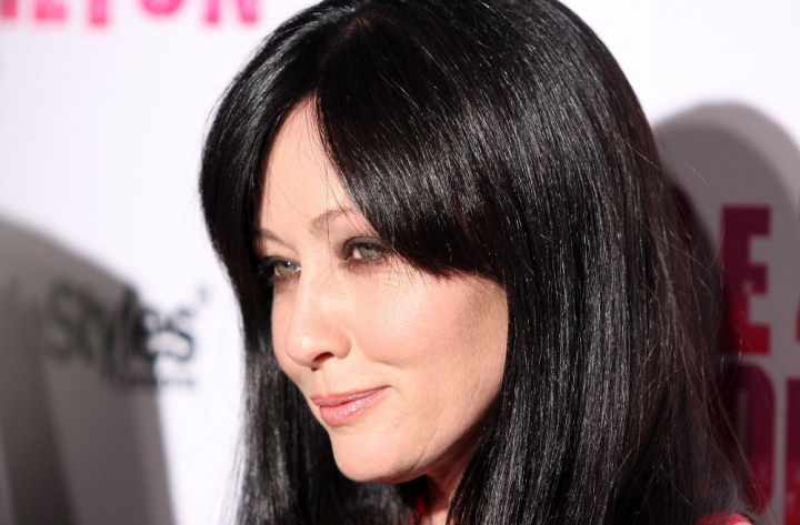 Shannen Doherty, primele imagini dupa anuntul divortului! Cum au surprins-o paparazzii Shannen Doherty, primele imagini dupa anuntul divortului! Cum au surprins-o paparazzii