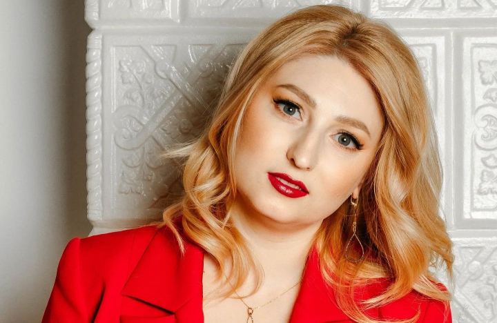 „Eu sunt persoana care nu cred pana nu vad!” Afla de la Angela Bulmaga cum ajungi sa fii investitor in imobiliare si nu oriunde, dar in Dubai - VIDEO