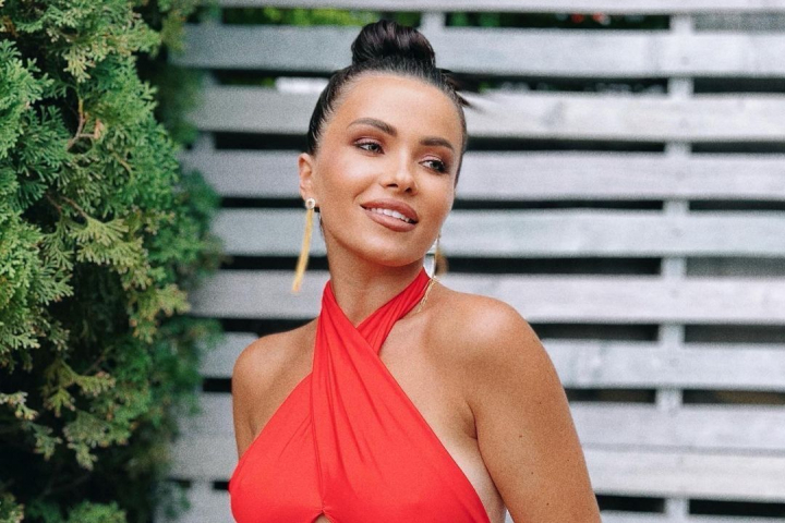 Tatiana Maxian - sesiune foto neobisnuita! Vezi cum a pozat bloggerita alaturi de familia sa: „Grozava idee” - FOTO Tatiana Maxian - sesiune foto neobisnuita! Vezi cum a pozat bloggerita alaturi de familia sa: „Grozava idee” - FOTO