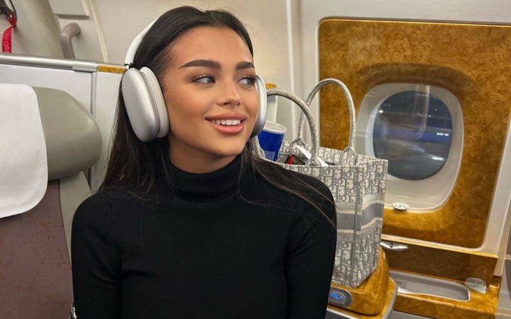 Kathryn C si-a luat permisul de conducere! Vezi cum arata automobilul bloggeritei - VIDEO Kathryn C si-a luat permisul de conducere! Vezi cum arata automobilul bloggeritei - VIDEO