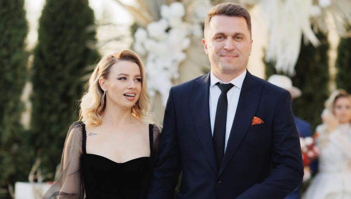 Diana Voevutki - dedicatie de dragoste pentru logodnicul ei: „Apreciaza omul nu pentru ceea ce are, ci pentru ceea ce este” - FOTO Diana Voevutki - dedicatie de dragoste pentru logodnicul ei: „Apreciaza omul nu pentru ceea ce are, ci pentru ceea ce este” - FOTO