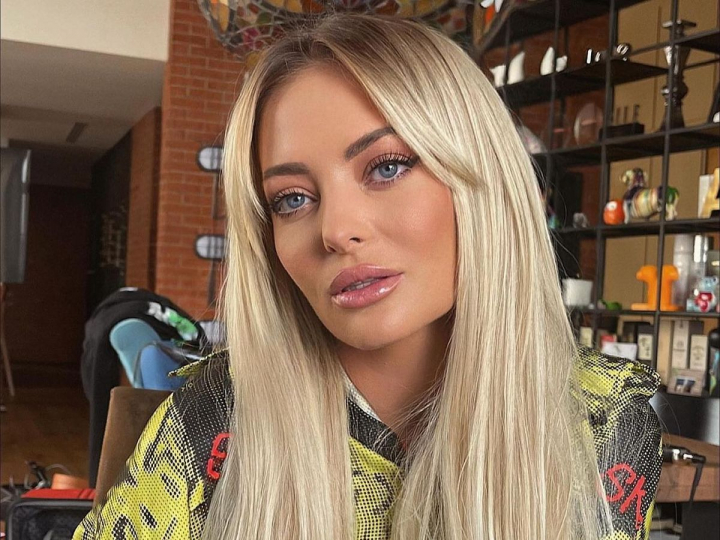 Cum arata locuinta in care traieste Delia Matache? Imobilul a costat mai bine de un million de euro - FOTO
Cum arata locuinta in care traieste Delia Matache? Imobilul a costat mai bine de un million de euro - FOTO