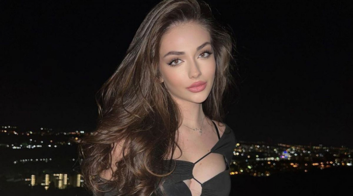 Andreea Bostanica „vrea sa fie obsesie”! Interpreta a lansat o noua piesa care promite a fi un adevarat hit - VIDEO Andreea Bostanica „vrea sa fie obsesie”! Interpreta a lansat o noua piesa care promite a fi un adevarat hit - VIDEO