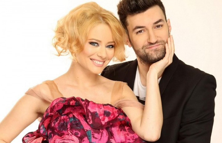 Motivul pentru care Smiley si Laura Cosoi s-au despartit. Bunica ei a dezvaluit marele secret! Motivul pentru care Smiley si Laura Cosoi s-au despartit. Bunica ei a dezvaluit marele secret!