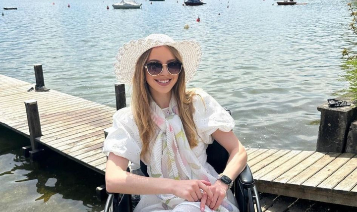 Marcela Paladi - surprinsa placut cu un buchet de bujori! „Nu stiu de la cine sunt florile… ” - FOTO Marcela Paladi - surprinsa placut cu un buchet de bujori! „Nu stiu de la cine sunt florile… ” - FOTO