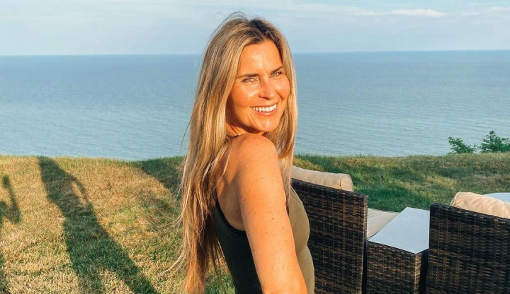 Are 54 de ani, trei copii si i se spune frecvent ca seamana cu Heidi Klum. Cum se mentine in forma femeia care face furori pe internet - FOTO Are 54 de ani, trei copii si i se spune frecvent ca seamana cu Heidi Klum. Cum se mentine in forma femeia care face furori pe internet - FOTO