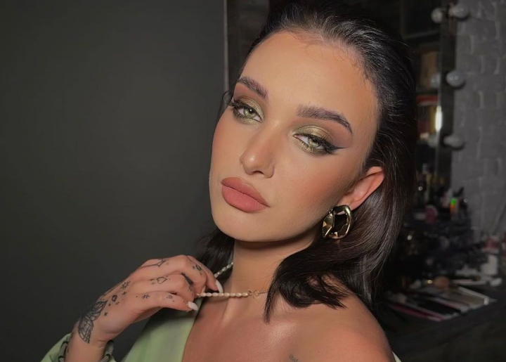 Din nou si-a marit buzele! Vezi cum arata Olga Verbitchi direct dupa procedura - VIDEO
