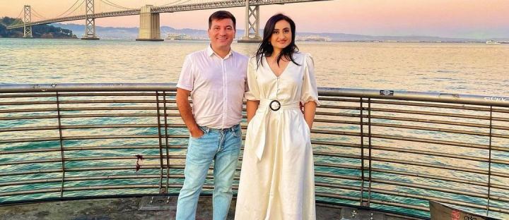 Costi Burlacu si Corina Tepes au o fiica eminenta! Afla cum a reusit Smaranda sa absolve scoala de muzica cu 10 pe linie - VIDEO Costi Burlacu si Corina Tepes au o fiica eminenta! Afla cum a reusit Smaranda sa absolve scoala de muzica cu 10 pe linie - VIDEO