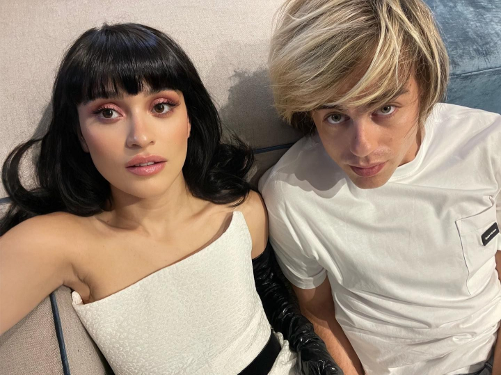 Irina Rimes are planuri mari cu iubitul ei! Artista nu exclude sa se casatoreasca, din nou: „Cand vom avea...” Irina Rimes are planuri mari cu iubitul ei! Artista nu exclude sa se casatoreasca, din nou: „Cand vom avea...”