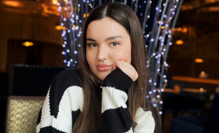 Andreea Cuciuc a absolvit treapta gimnaziala. Unde isi va continua studiile adolescenta - VIDEO Andreea Cuciuc a absolvit treapta gimnaziala. Unde isi va continua studiile adolescenta - VIDEO