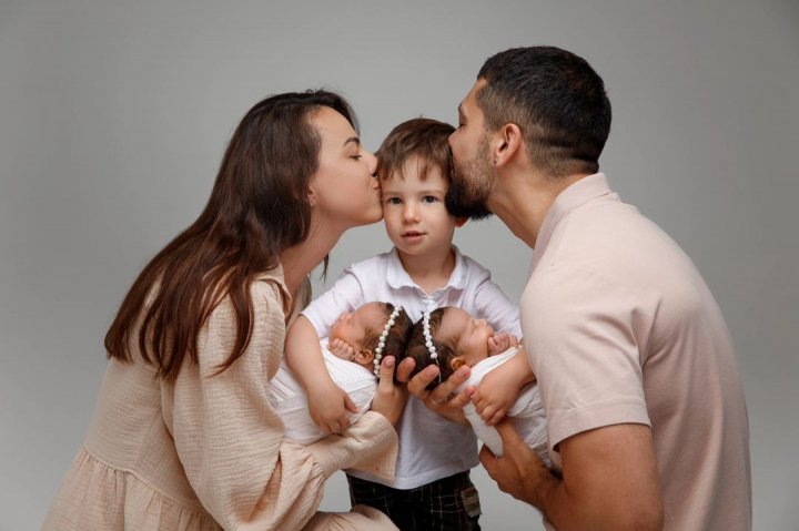 Maggy Platon - dezvaluiri sincere! Afla cum se descurca bloggerita cu 3 copii. „Sa fi fost gemenii prima nastere cred ca nu aveam sa rezist...” - FOTO Maggy Platon - dezvaluiri sincere! Afla cum se descurca bloggerita cu 3 copii. „Sa fi fost gemenii prima nastere cred ca nu aveam sa rezist...” - FOTO