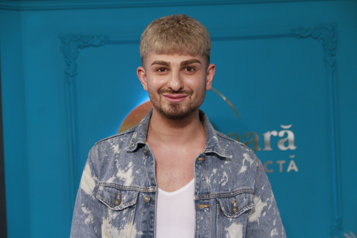 De la Porche - la Haval! Johy Davis, relatia cu banii si muzica: „Mie imi place sa fac ceva ce la noi in Moldova ce inca nu a fost” - VIDEO De la Porche - la Haval! Johy Davis, relatia cu banii si muzica: „Mie imi place sa fac ceva ce la noi in Moldova ce inca nu a fost” - VIDEO