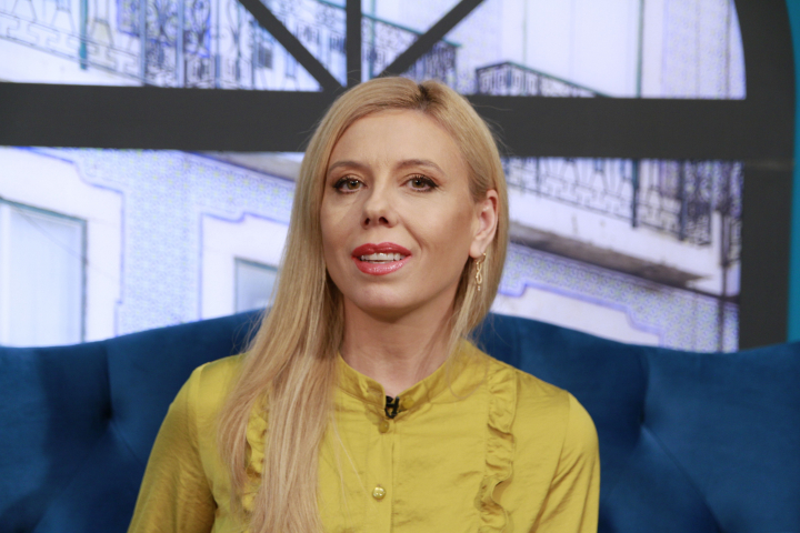 Vrei sa stii ce te asteapta in luna iulie din punct de vedere astrologic? Cristina Guzinschi iti dezvaluie care zodii sunt favorizate: „In solstitiul acesta de vara, mai inainte se concepeau copiii” - VIDEO Vrei sa stii ce te asteapta in luna iulie din punct de vedere astrologic? Cristina Guzinschi iti dezvaluie care zodii sunt favorizate: „In solstitiul acesta de vara, mai inainte se concepeau copiii” - VIDEO