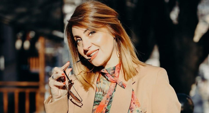 O afecteaza barfele pe Aura? Afla ce spune interpreta despre cei care o critica: „Tot ce este interzis te provoaca” - VIDEO O afecteaza barfele pe Aura? Afla ce spune interpreta despre cei care o critica: „Tot ce este interzis te provoaca” - VIDEO