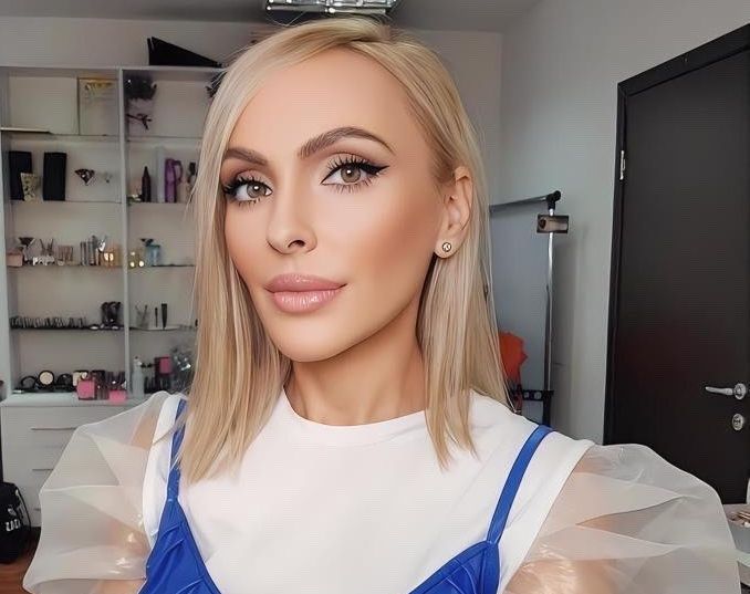 Fashion Friday cu Xenia Bugneac: Top 5 genti la moda vara 2023 Fashion Friday cu Xenia Bugneac: Top 5 genti la moda vara 2023