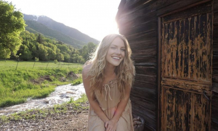 Ce a patit o fata care a adormit pe plaja. Cand s-a trezit, nici sora ei nu a recunoscut-o: "M-am ingrijorat ca voi arata asa mereu" - FOTO Ce a patit o fata care a adormit pe plaja. Cand s-a trezit, nici sora ei nu a recunoscut-o: "M-am ingrijorat ca voi arata asa mereu" - FOTO