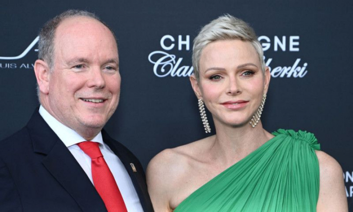 Printesa Charlene si printul Albert de Monaco au implinit 12 ani de casnicie. Fanii, impresionati de frumusetea ei - FOTO