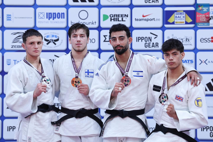 Un nou succes! Judocanul Andrian Veste a cucerit medalia de argint la Cupa Europei de la Tallinn - FOTO Un nou succes! Judocanul Andrian Veste a cucerit medalia de argint la Cupa Europei de la Tallinn - FOTO