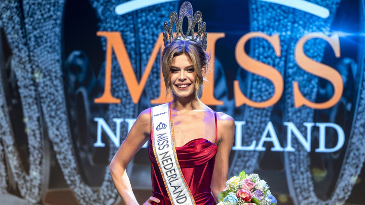 O femeie transsexuala a castigat in premiera Miss Olanda 2023 si va reprezenta tara la Miss Univers - FOTO