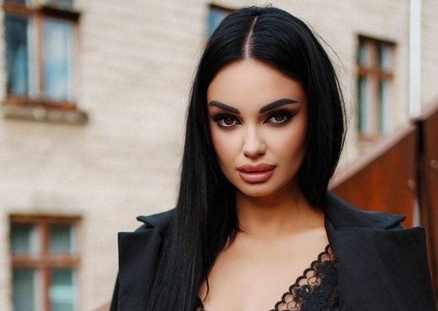 Cu lacrimi in ochi si vocea tremuranda! Mama Anyei Tapes a ajuns de urgenta la spital. Ce a dezvaluit bloggerita - FOTO/VIDEO Cu lacrimi in ochi si vocea tremuranda! Mama Anyei Tapes a ajuns de urgenta la spital. Ce a dezvaluit bloggerita - FOTO/VIDEO