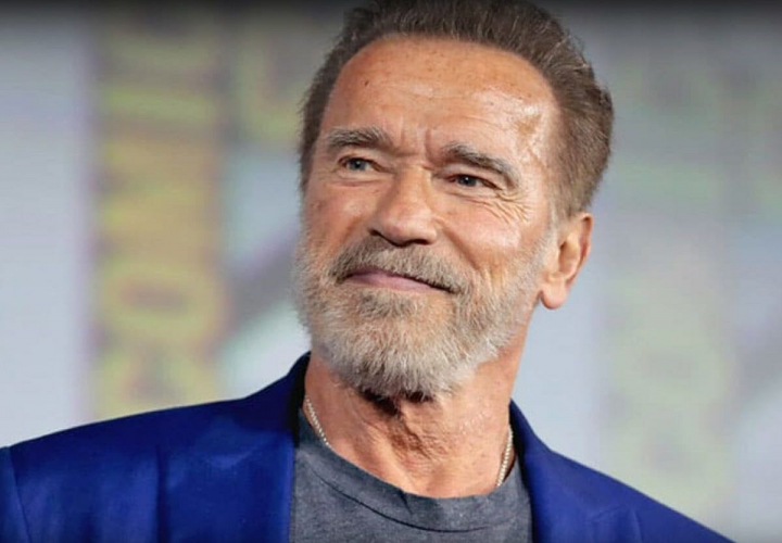 Face 76 de ani si are o conditie fizica de invidiat! Imagini virale cu Arnold Schwarzenegger la sala - FOTO Face 76 de ani si are o conditie fizica de invidiat! Imagini virale cu Arnold Schwarzenegger la sala - FOTO