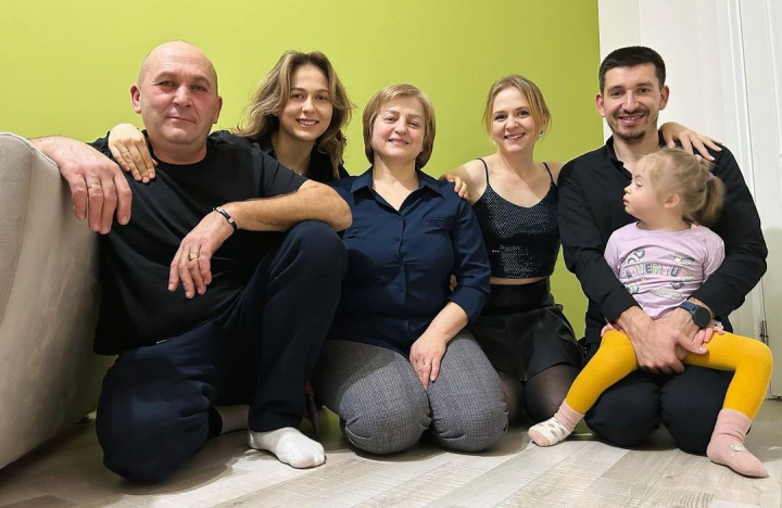 Sarbatoare in familia Ludmilei Adamciuc! Vezi momentul adorabil in care Beatrice o felicita pe bunica ei - VIDEO