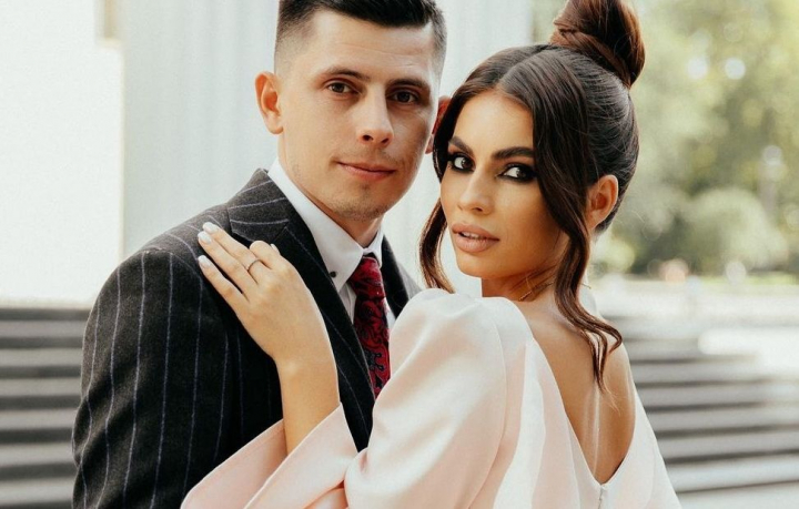 Diana Rimis si sotul sau - sedinta foto plina de tandrete! Cum s-au asortat cei doi si ce mesaj emotionant a publicat bloggerita: „Plini de iubire si compasiune” - FOTO Diana Rimis si sotul sau - sedinta foto plina de tandrete! Cum s-au asortat cei doi si ce mesaj emotionant a publicat bloggerita: „Plini de iubire si compasiune” - FOTO