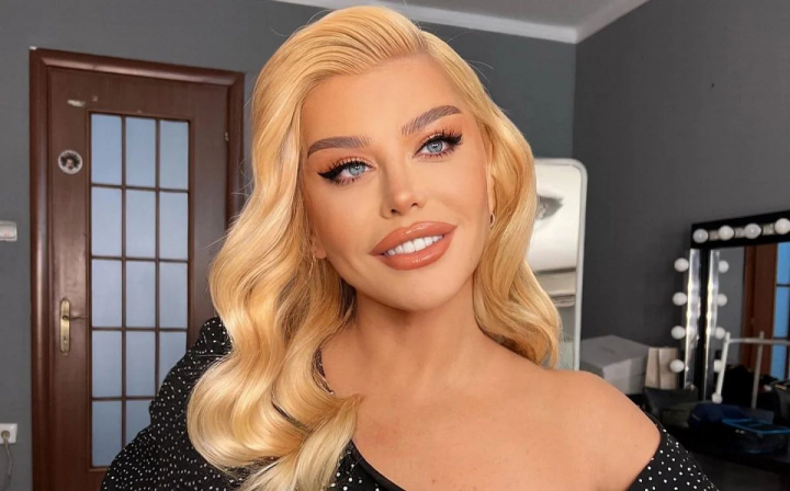 Fiica Loredanei Groza a implinit 25 de ani. Cat de frumoasa este Elena - FOTO Fiica Loredanei Groza a implinit 25 de ani. Cat de frumoasa este Elena - FOTO