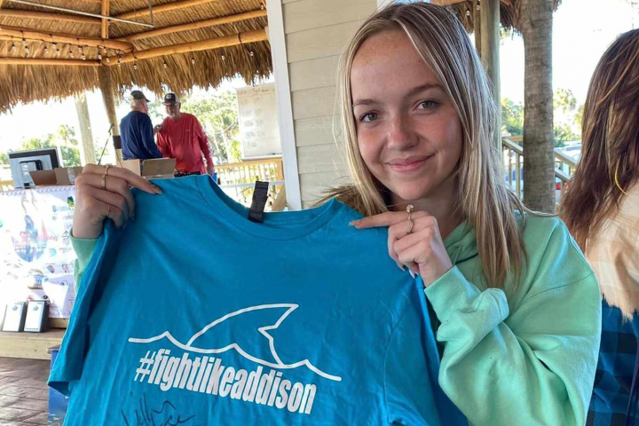 A fost la un pas de moarte, dupa ce a atacat-o un rechin de trei metri. Cum a reusit tanara de 18 ani sa scape - FOTO A fost la un pas de moarte, dupa ce a atacat-o un rechin de trei metri. Cum a reusit tanara de 18 ani sa scape - FOTO