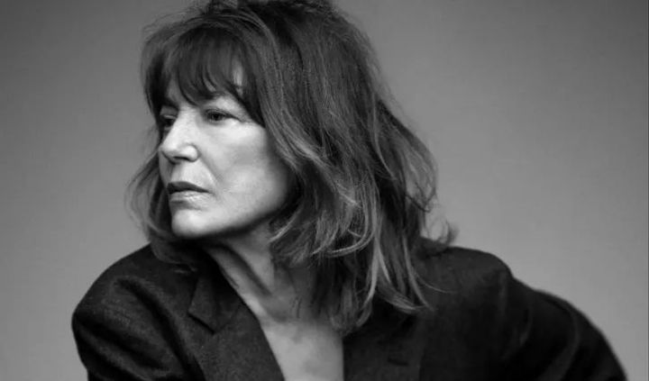 Imagini emotionante de la funeraliile lui Jane Birkin. Brigitte Macron, Vanessa Paradis si alte nume celebre au participat la ceremonie
Imagini emotionante de la funeraliile lui Jane Birkin. Brigitte Macron, Vanessa Paradis si alte nume celebre au participat la ceremonie