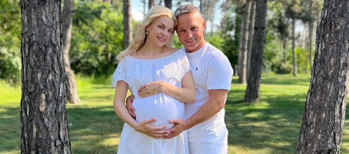 „Ca prin minune te-ai nascut, trecand printr-o grea incercare”! Teodor Carnat - mesaj emotionant dupa ce a devenit tata pentru a 9-a oara - FOTO „Ca prin minune te-ai nascut, trecand printr-o grea incercare”! Teodor Carnat - mesaj emotionant dupa ce a devenit tata pentru a 9-a oara - FOTO