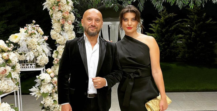 Anatol Durbala si Olesea Svecla sarbatoresc nunta de lana! Vezi fotografia amuzanta pe care au publicat-o actorii - FOTO/VIDEO Anatol Durbala si Olesea Svecla sarbatoresc nunta de lana! Vezi fotografia amuzanta pe care au publicat-o actorii - FOTO/VIDEO