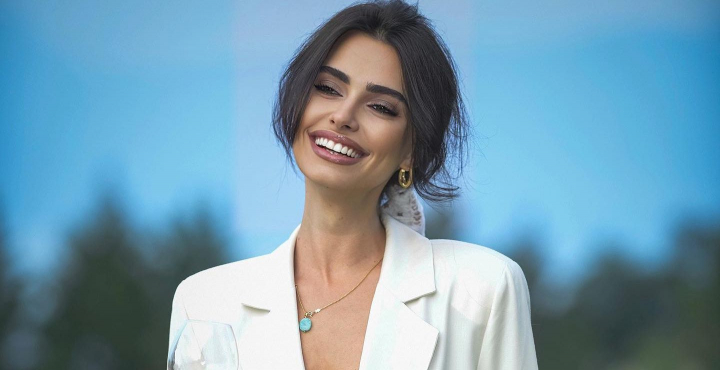 Frumusetea se mosteneste! Iata cat de draguta e fiica Feliciei Sirbu - FOTO Frumusetea se mosteneste! Iata cat de draguta e fiica Feliciei Sirbu - FOTO