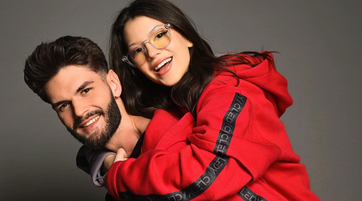 De doi ani - sot si sotie! Ce postare emotionanta a facut Cleopatra Stratan pentru Edward Sanda - FOTO De doi ani - sot si sotie! Ce postare emotionanta a facut Cleopatra Stratan pentru Edward Sanda - FOTO