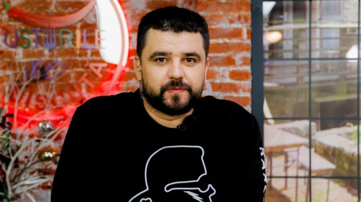 Anatolie Melnic - vacanta cu familia la Mamaia! La ce vedeta din Romania a fost in vizita - FOTO/VIDEO