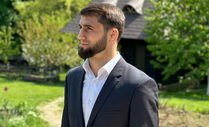 Pentru el, rapp-ul inseamna mai mult decat o pasiune! Afla povestea nestiuta a luptatorului Maxim Sacultan, intr-un interviu de suflet: „De obicei, cele mai bune texte le scriu intr-un termen foarte scurt” - INTERVIU
Pentru el, rapp-ul inseamna mai mult decat o pasiune! Afla povestea nestiuta a luptatorului Maxim Sacultan, intr-un interviu de suflet: „De obicei, cele mai bune texte le scriu intr-un termen foarte scurt” - INTERVIU