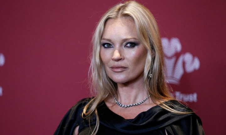 Cum arata Kate Moss fara pic de machiaj, la 49 de ani, dupa ce acum doua decenii o tinea numai in petreceri imbibate in alcool
Cum arata Kate Moss fara pic de machiaj, la 49 de ani, dupa ce acum doua decenii o tinea numai in petreceri imbibate in alcool