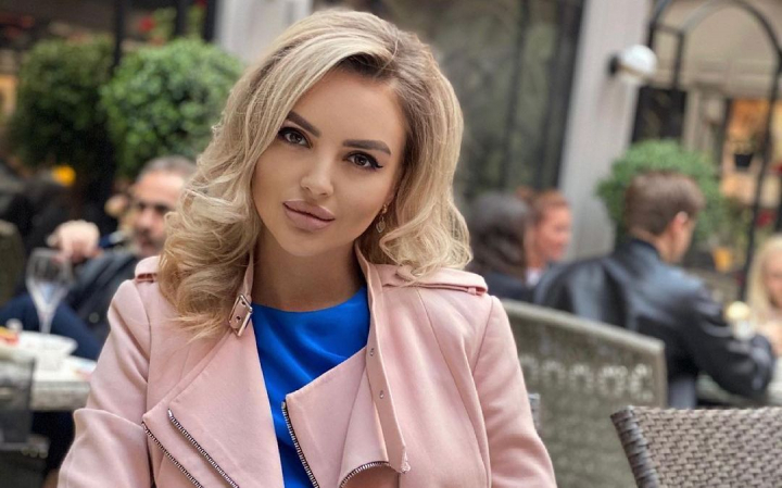 Diana Grigor - mesaj emotionat dedicat mamei sale! Cum arata femeia care i-a dat viata artistei - FOTO Diana Grigor - mesaj emotionat dedicat mamei sale! Cum arata femeia care i-a dat viata artistei - FOTO