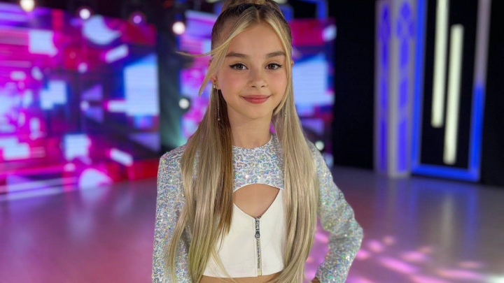 Sarbatoare in familia Melnic! Fiica lui Anatolie si Tatiana, Kamelia isi sarbatoreste ziua de nastere. Cum au felicitat-o colegii de clasa - FOTO/VIDEO Sarbatoare in familia Melnic! Fiica lui Anatolie si Tatiana, Kamelia isi sarbatoreste ziua de nastere. Cum au felicitat-o colegii de clasa - FOTO/VIDEO