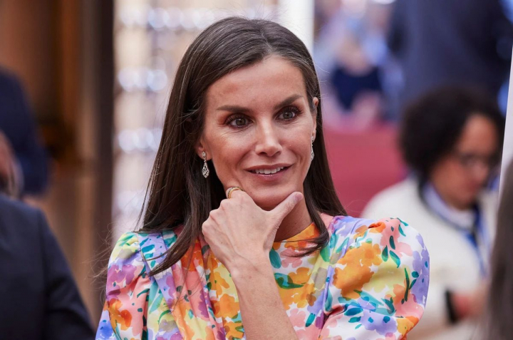 Mai frumoasa si eleganta decat orice diva de la Hollywood! Regina Letizia, aparitia impresionanta - FOTO Mai frumoasa si eleganta decat orice diva de la Hollywood! Regina Letizia, aparitia impresionanta - FOTO