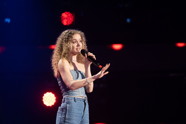 Melisa Antonesi, surpriza serii la Vocea Romaniei. Tanara a intors toate scaunele. In ce echipa a mers
