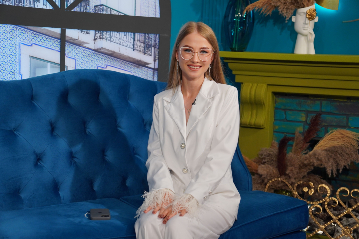 Cum s-a schimbat viata Adrianei Babin de cand s-a maritat! Ce a povestit naista: „De cand sunt sotie imi place si mai mult sa...” - VIDEO Cum s-a schimbat viata Adrianei Babin de cand s-a maritat! Ce a povestit naista: „De cand sunt sotie imi place si mai mult sa...” - VIDEO