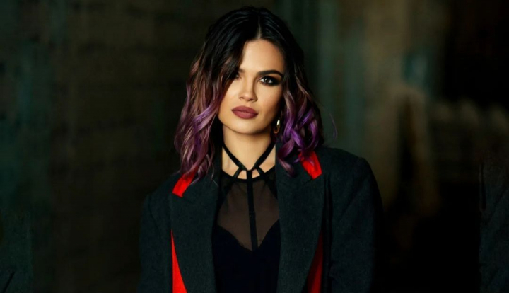 Si-a emotionat fanii! Katy Rain a lansat piesa „In loc”: „A fost un impuls. Cu 6 ani in urma a plecat bunica mea din viata pe care am iubit-o foarte tare” - VIDEO Si-a emotionat fanii! Katy Rain a lansat piesa „In loc”: „A fost un impuls. Cu 6 ani in urma a plecat bunica mea din viata pe care am iubit-o foarte tare” - VIDEO