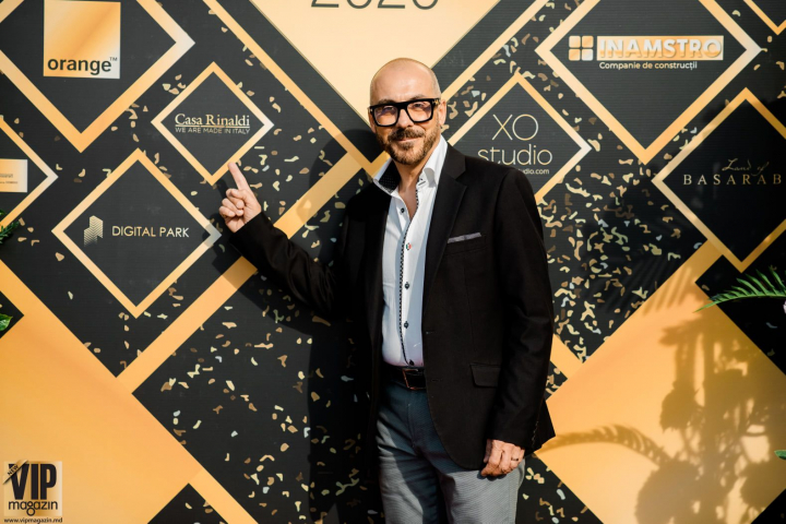 Asociatia Bucatarilor Italieni din Moldova si-a aratat iscusinta la aniversarea Pro TV! Franco Sanna: „In asemenea situatie totul trebuie sa fie perfect” - VIDEO
Asociatia Bucatarilor Italieni din Moldova si-a aratat iscusinta la aniversarea Pro TV! Franco Sanna: „In asemenea situatie totul trebuie sa fie perfect” - VIDEO