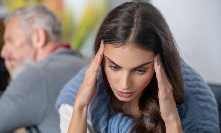 Tanara de 25 de ani, criticata dupa ce s-a indragostit de un barbat cu 15 ani mai mare decat ea: „Oamenii spun ca n-o sa rezistam” Tanara de 25 de ani, criticata dupa ce s-a indragostit de un barbat cu 15 ani mai mare decat ea: „Oamenii spun ca n-o sa rezistam”