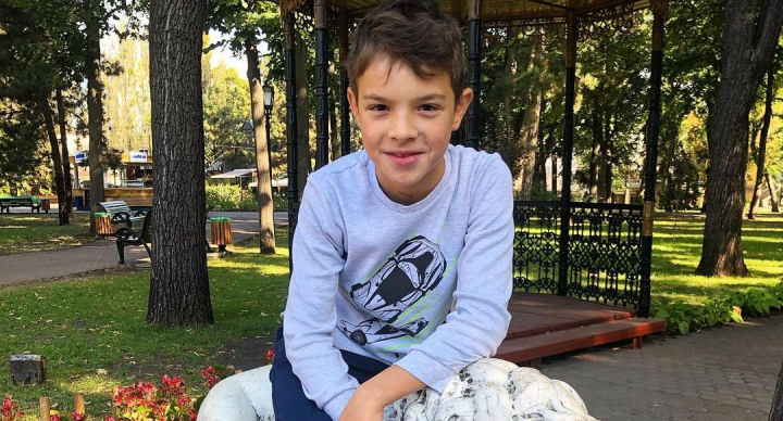 Cezar Stratan - fotografie de colectie alaturi de Carla's Dreams! Ce fotografie a publicat fiul lui Pavel Stratan pe retelele de socializare - FOTO Cezar Stratan - fotografie de colectie alaturi de Carla's Dreams! Ce fotografie a publicat fiul lui Pavel Stratan pe retelele de socializare - FOTO